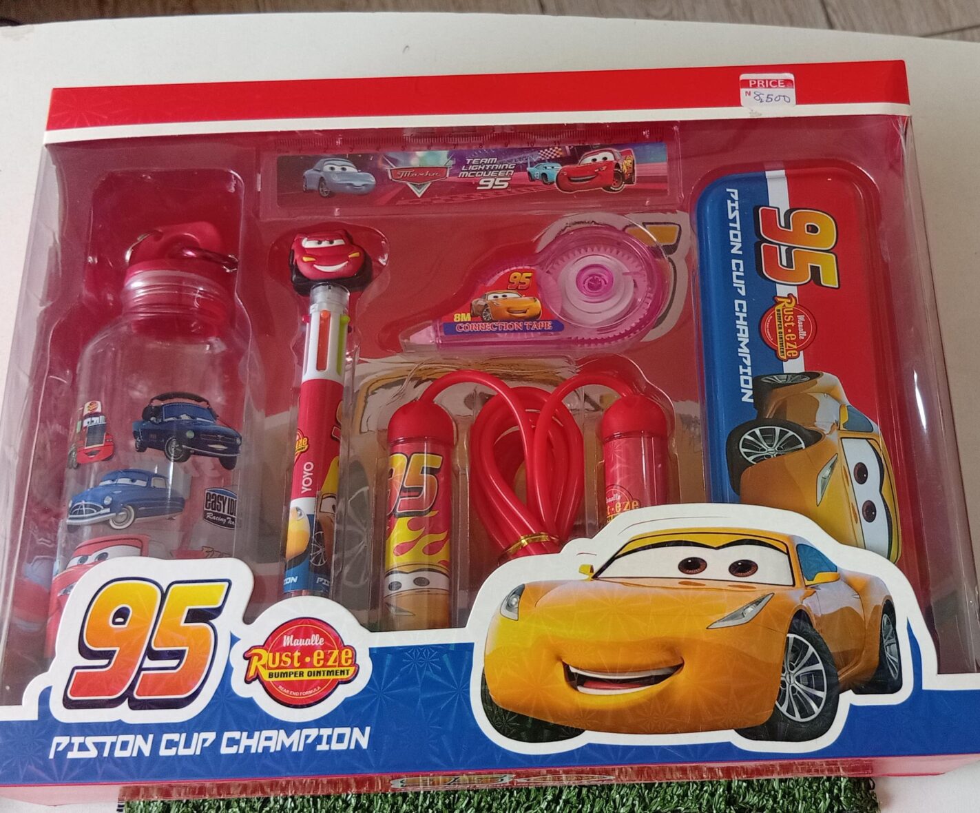 CHARACTER CONFECTIONERY BIG